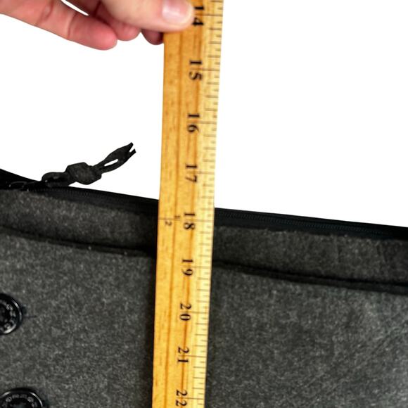 OGIO Brooklyn FELT Messenger Crossbody Bag Red Interior Organizer Pockets EUC - Picture 11 of 12